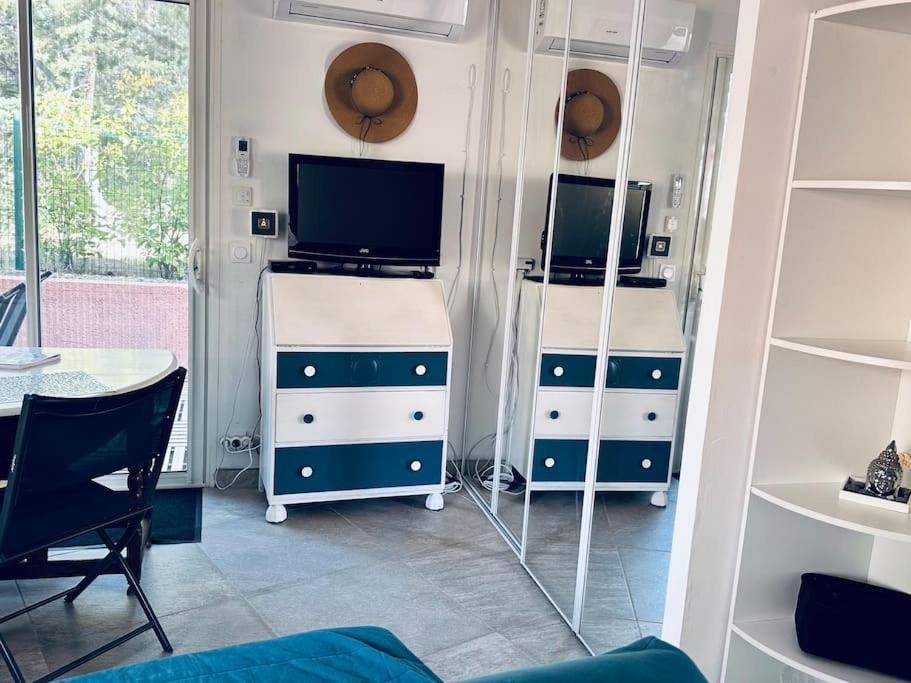 Moderne Mini Maison Lezignan-Corbieres Bagian luar foto